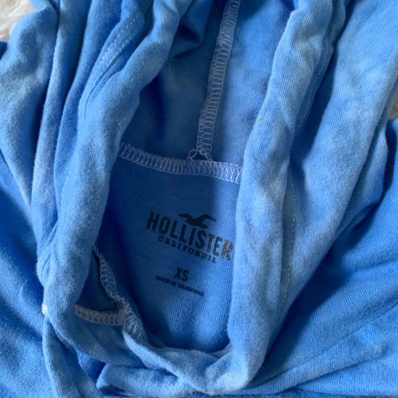 HOLLISTER SHIRT!!! - Picture 2 of 3
